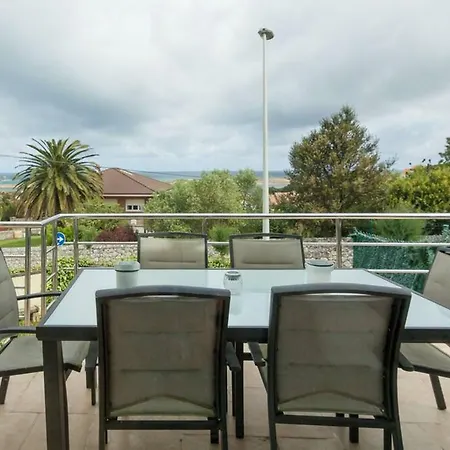 Excepcional Chalet Frente Al Mar * Mogro