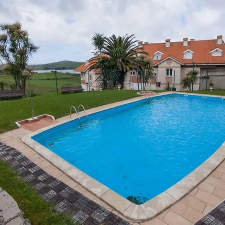 Excepcional Chalet Frente Al Mar Mogro
